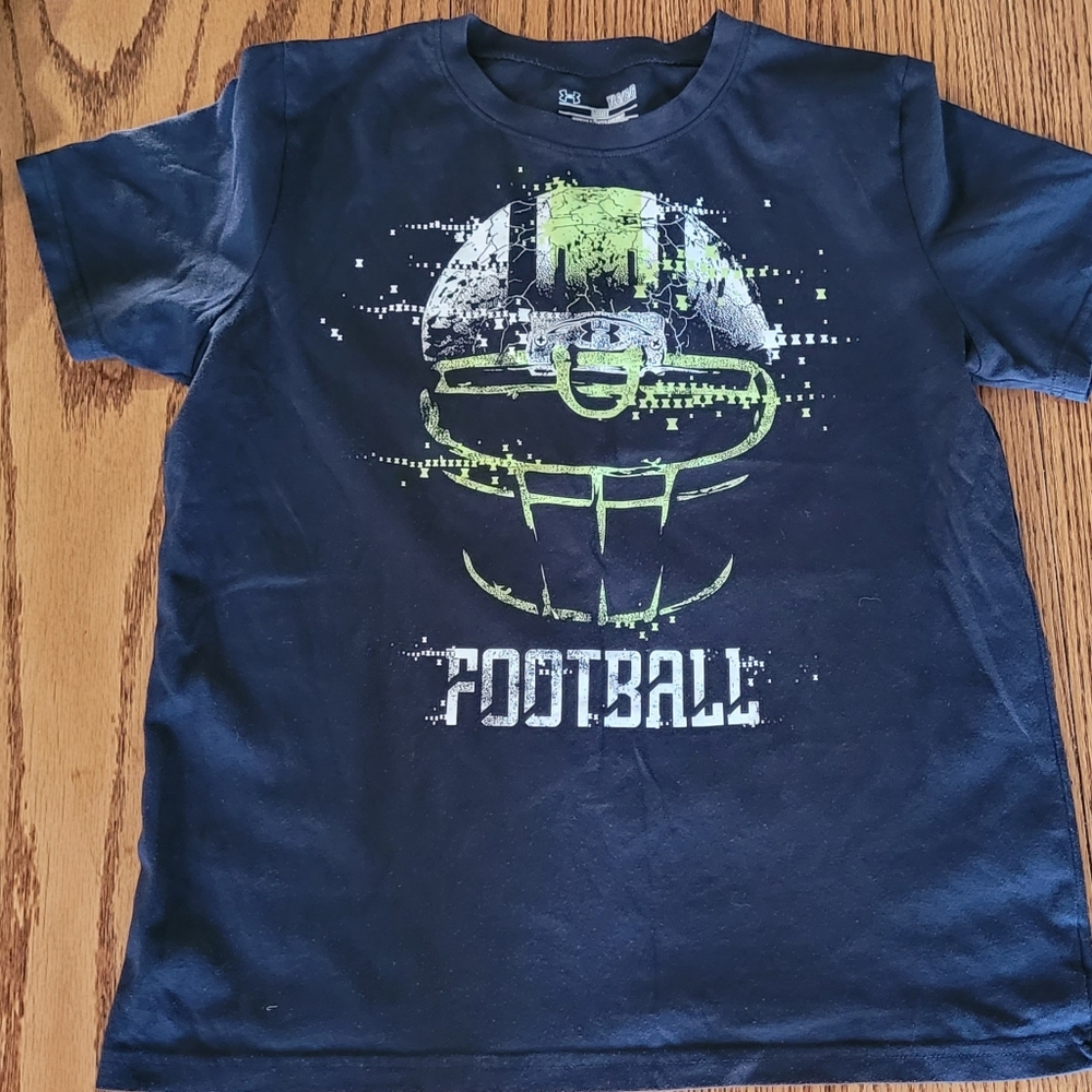 Under Armour,boys size YLG,color black